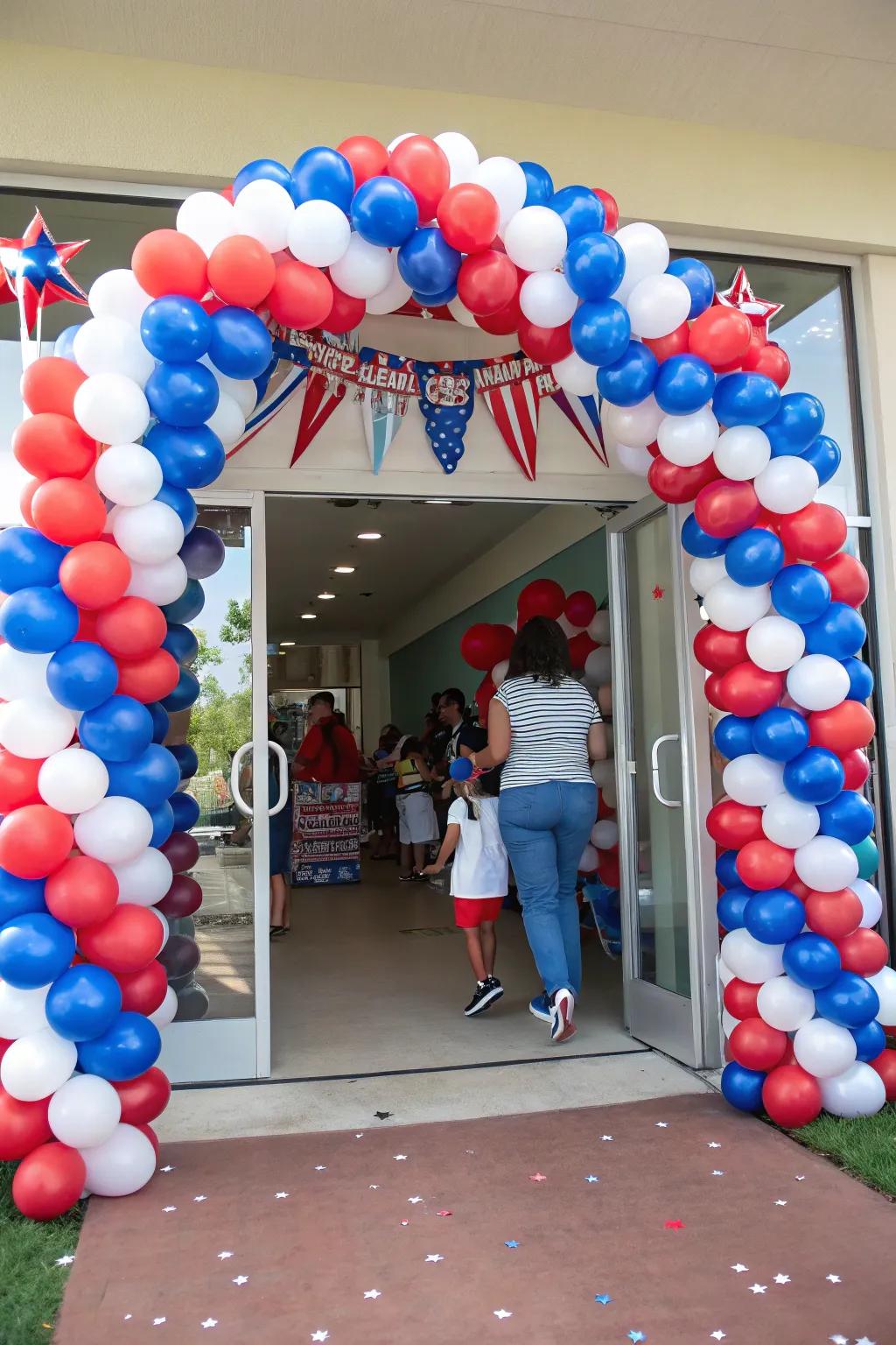 Welcome your guests with a striking, patriotic balloon arch.