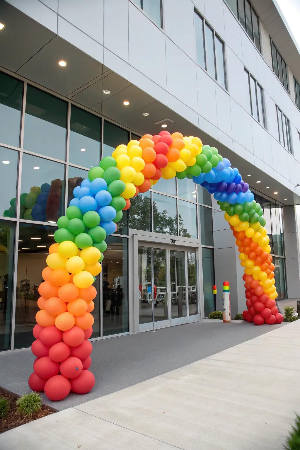 Extend a warm welcome with a lively balloon arch