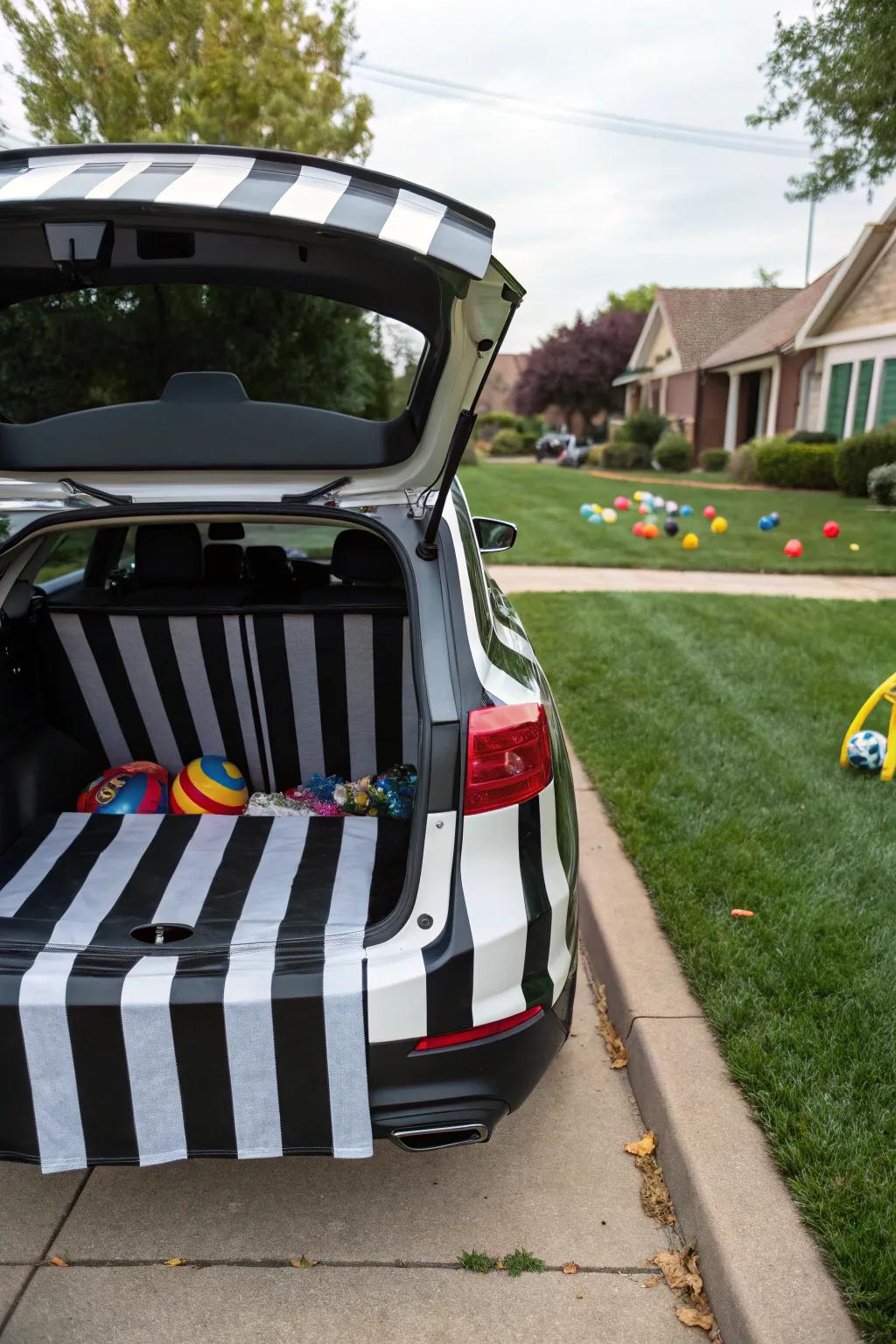 Official stripes give your football theme a whimsical touch.
