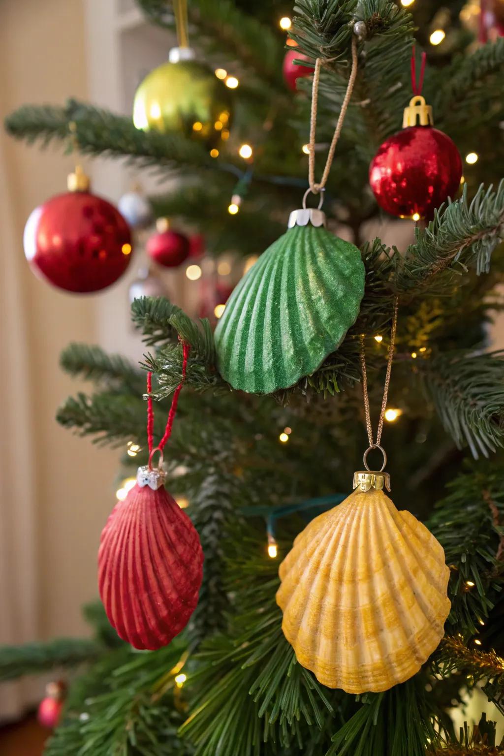 Artwork shell decorations bringing a coastal vibe to the festive decorations.