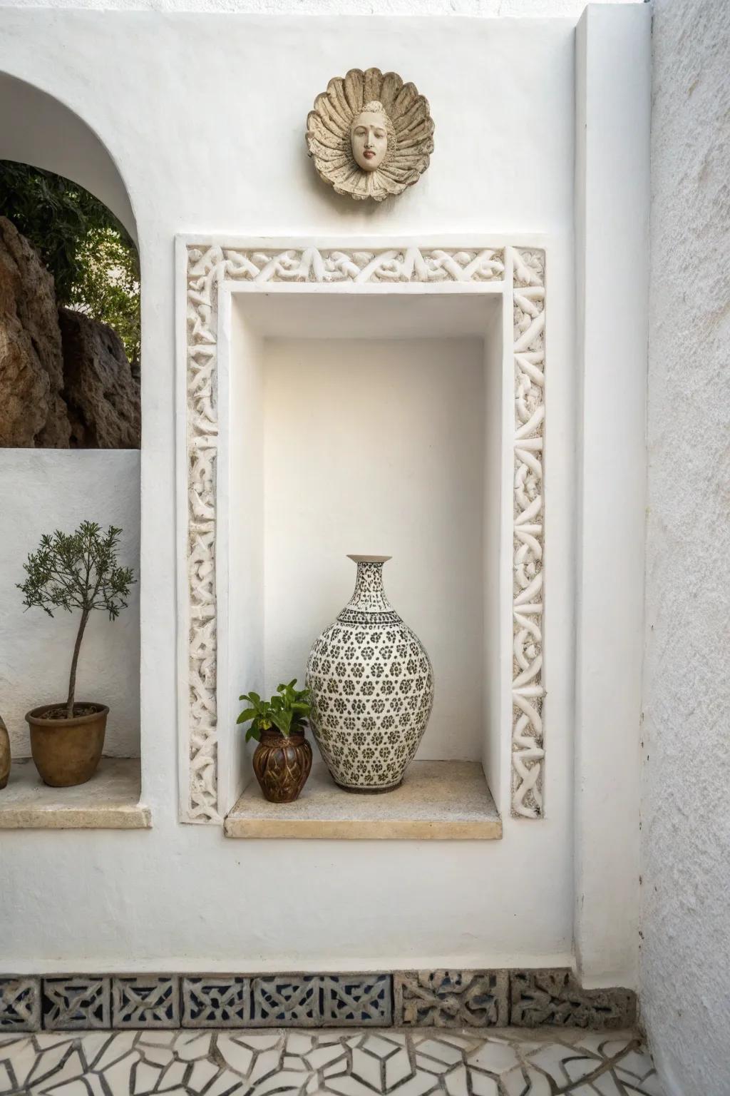 A simple wall niche with just one decoration for a calm look.