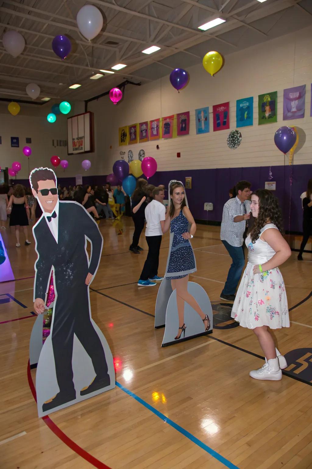 Fun and themed decorative replicas for interactive photos.