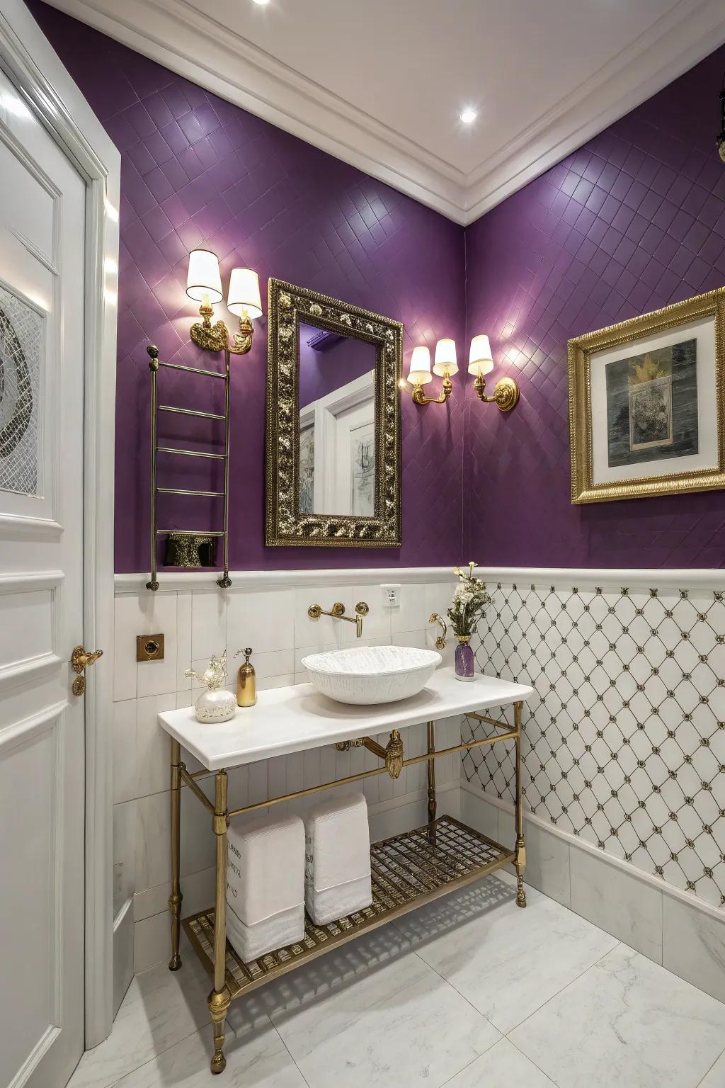 A grand regal and white two-tone wall design that infuses a trace of luxury.