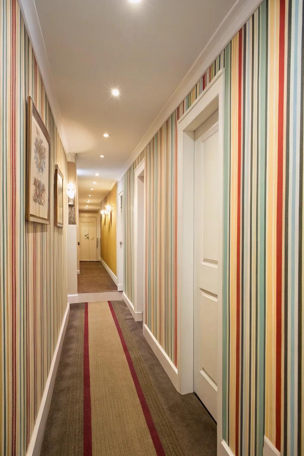 A hallway featuring mid-century wallpaper with retro striped patterns.