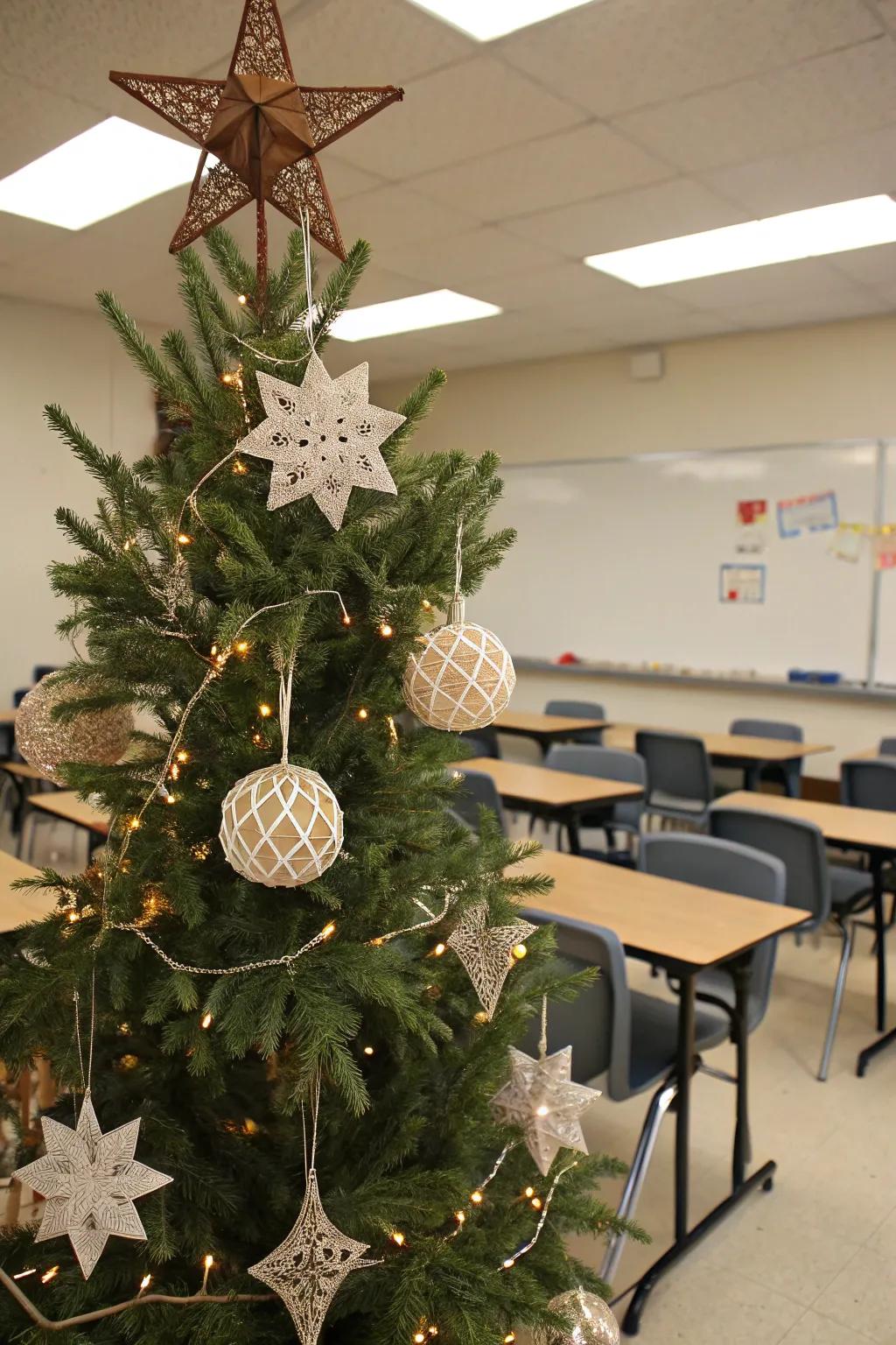 An origami ornament-embellished Christmas tree
