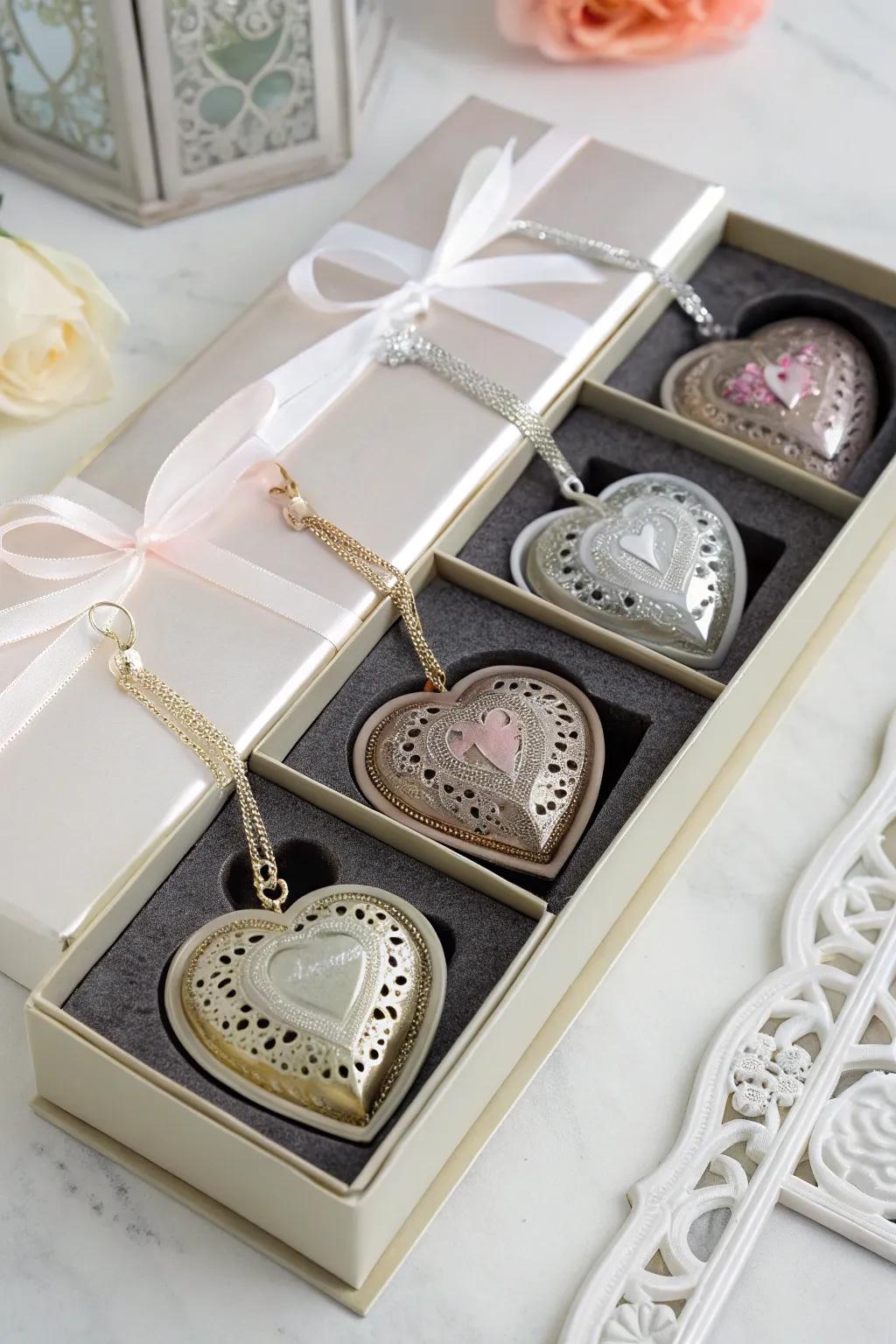 Heart-shaped tea percolators as an adorable and earnest wedding token