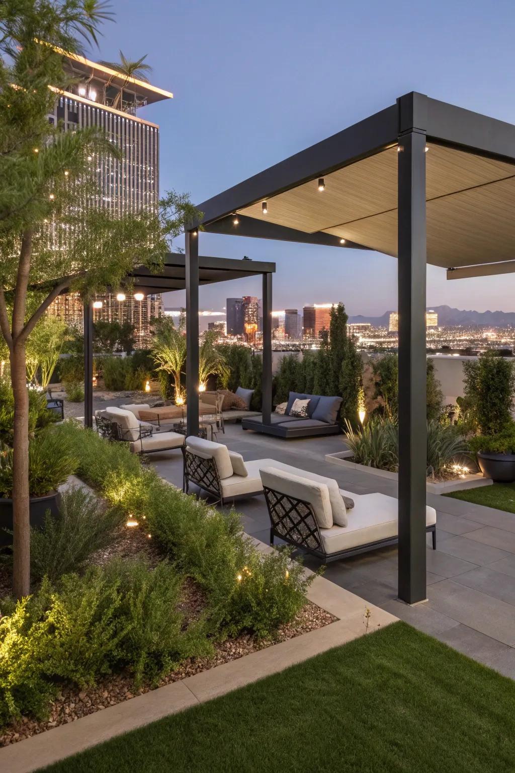 Modern shade options in a Las Vegas backyard.