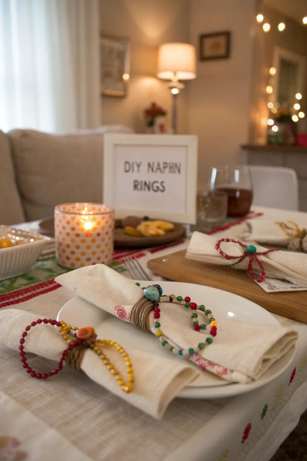 Do-it-yourself elements like napkin bands add a personal touch to the picnic.