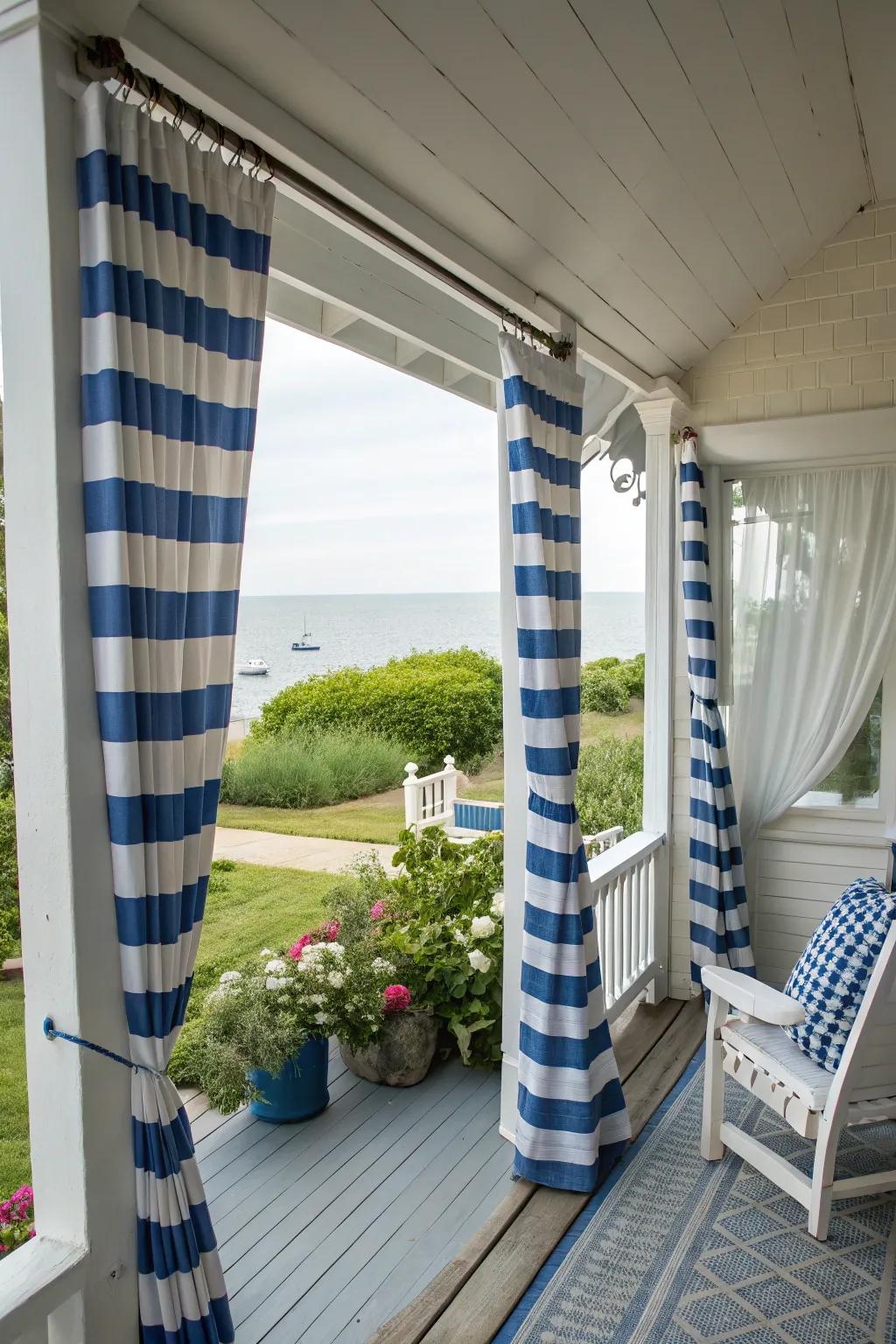 Nautical-themed curtains evoke a calming seaside atmosphere.