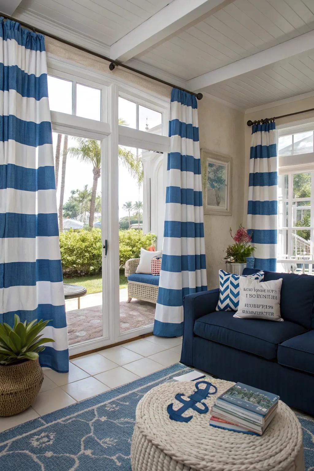 Blue lines bring a nautical charm to this bright and airy living room.