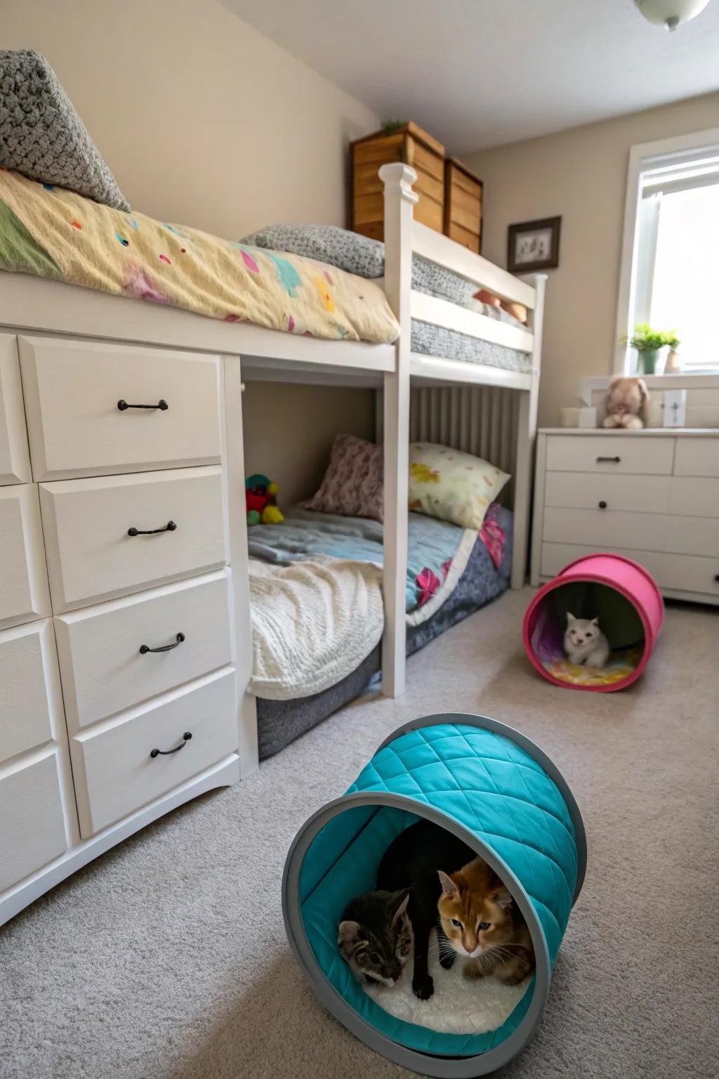 Efficient use of space beneath the bed.