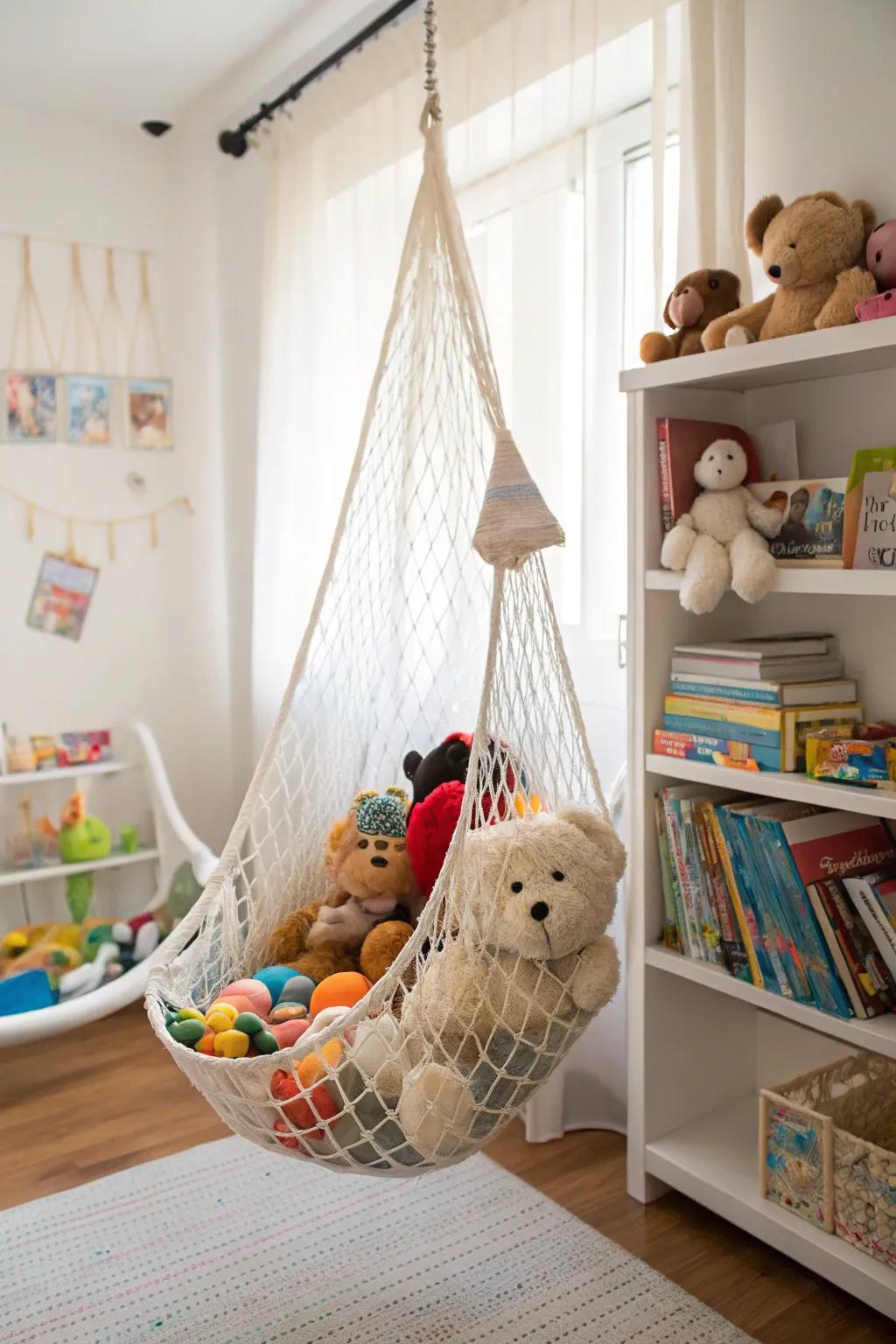 A corner mesh is a space-conserving and ornamental storage option.