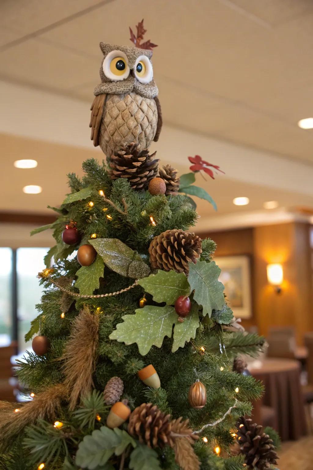 A quirky avian topper brings character and amusement to this tree.