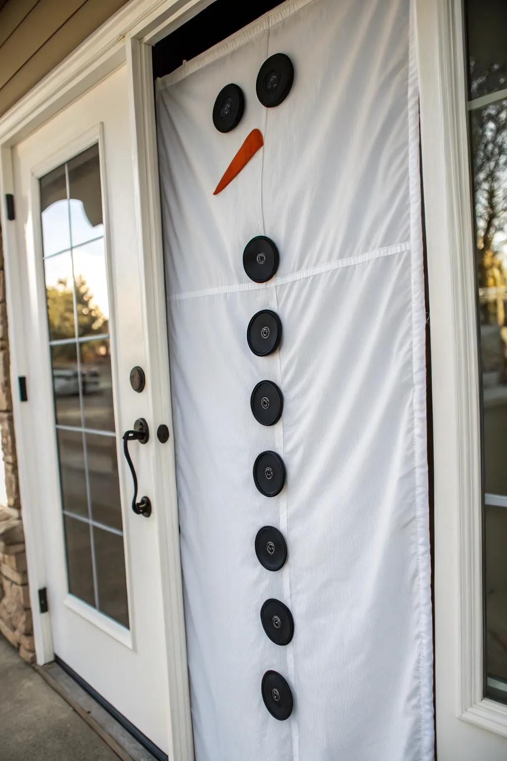 A full-body snowman entryway creates a memorable reception.