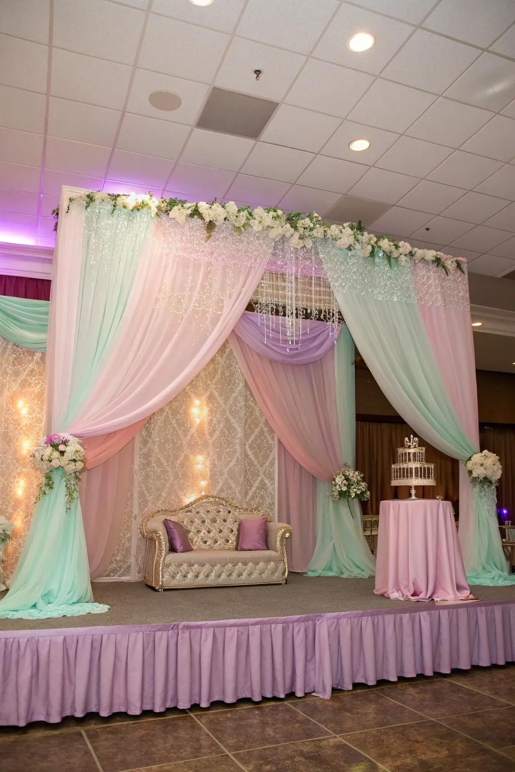 Soft fabric brings beauty and sophistication to any quincea&ntilde;era venue.