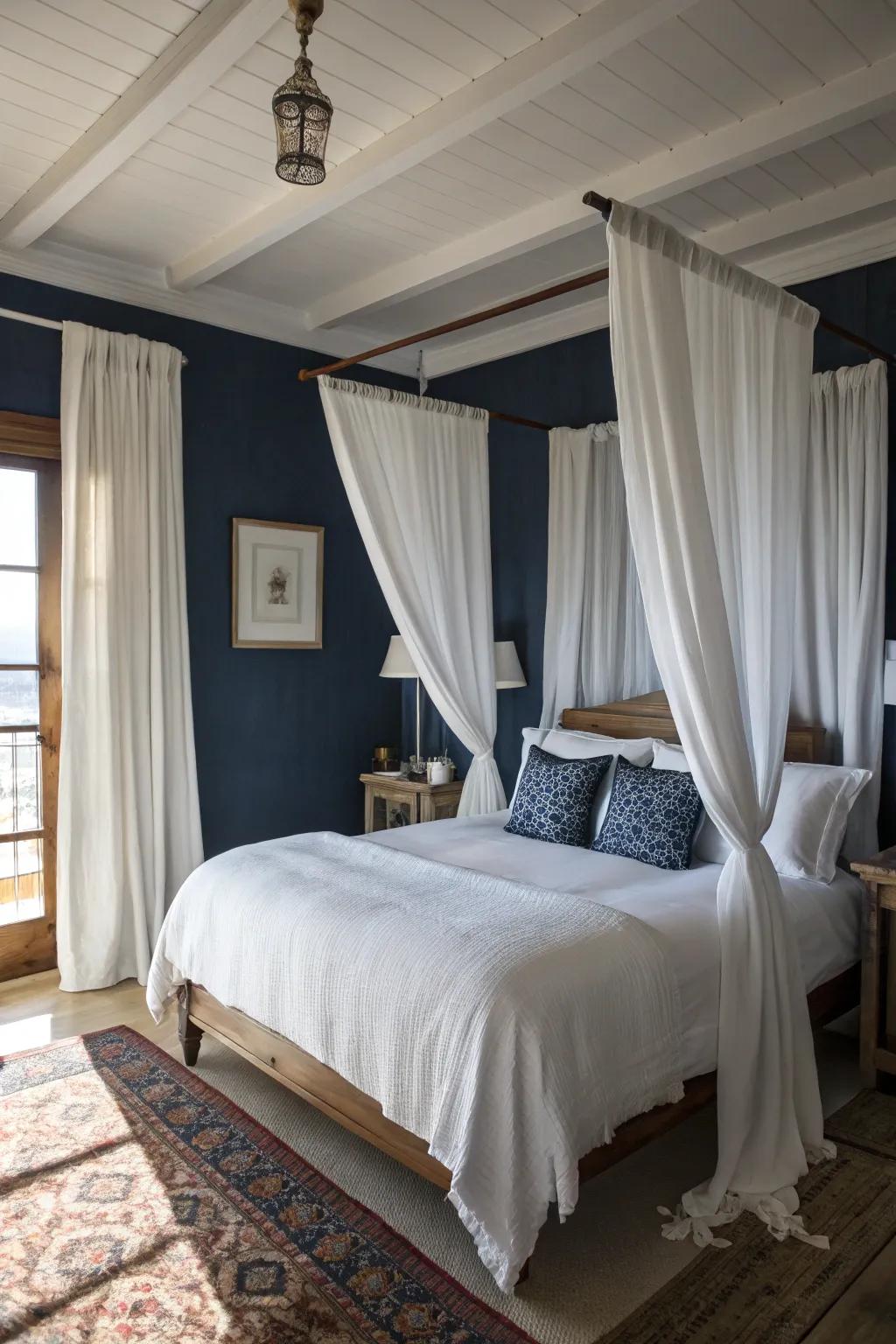 White accents bring a refreshing contrast to navy blue walls.