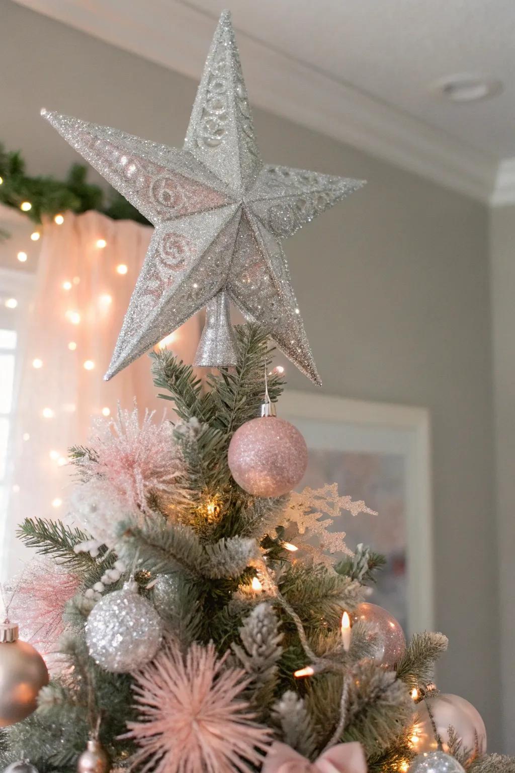 A silver star tree topper completes the refined appearance.