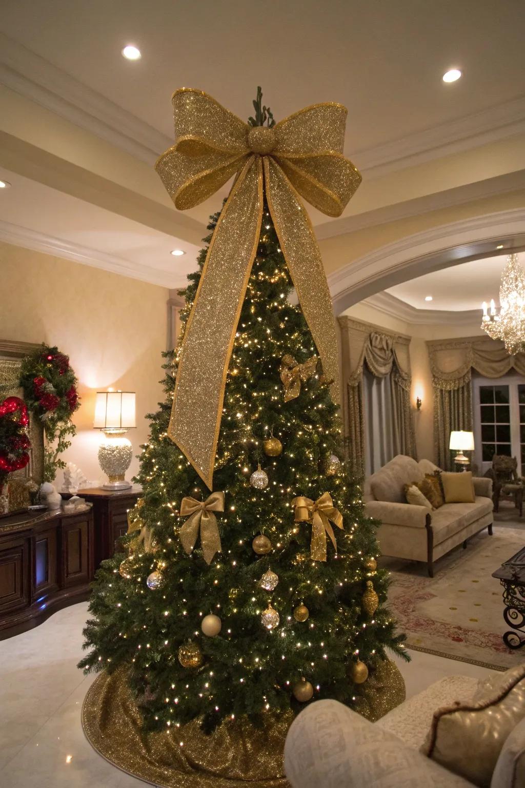 A gleaming golden loop adds sophistication and sparkle.