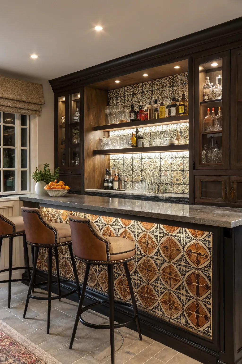A striking wall finish adds spectacle and distinction to your bar.
