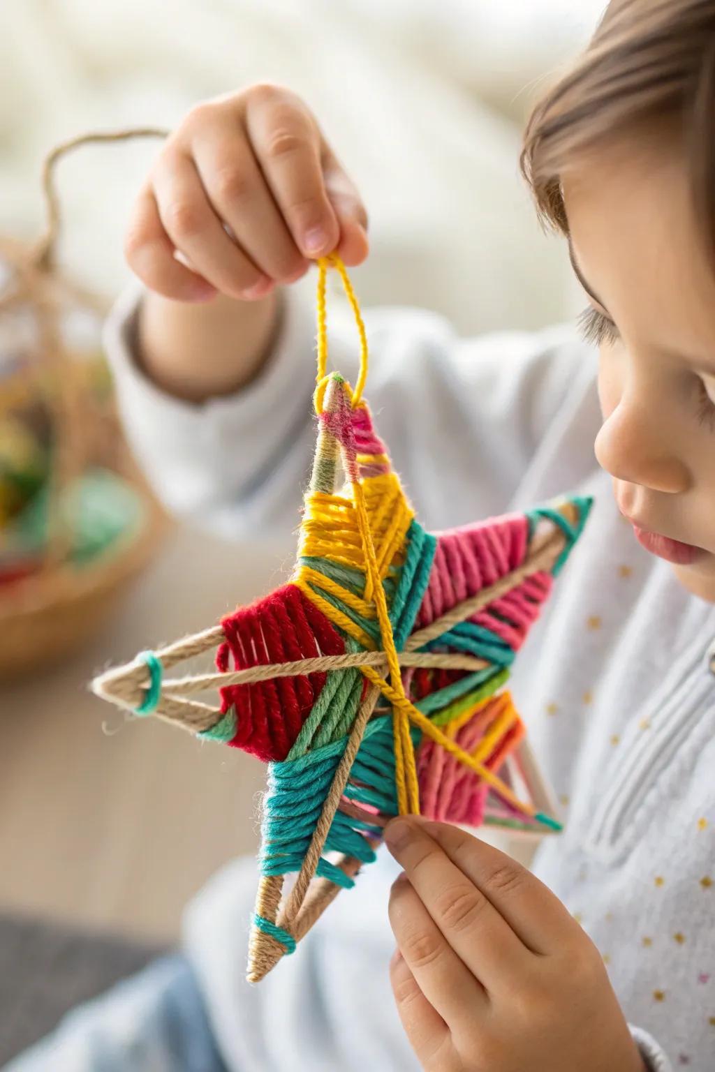 A charming yarn star ornament, adding a handmade touch to holiday celebrations.