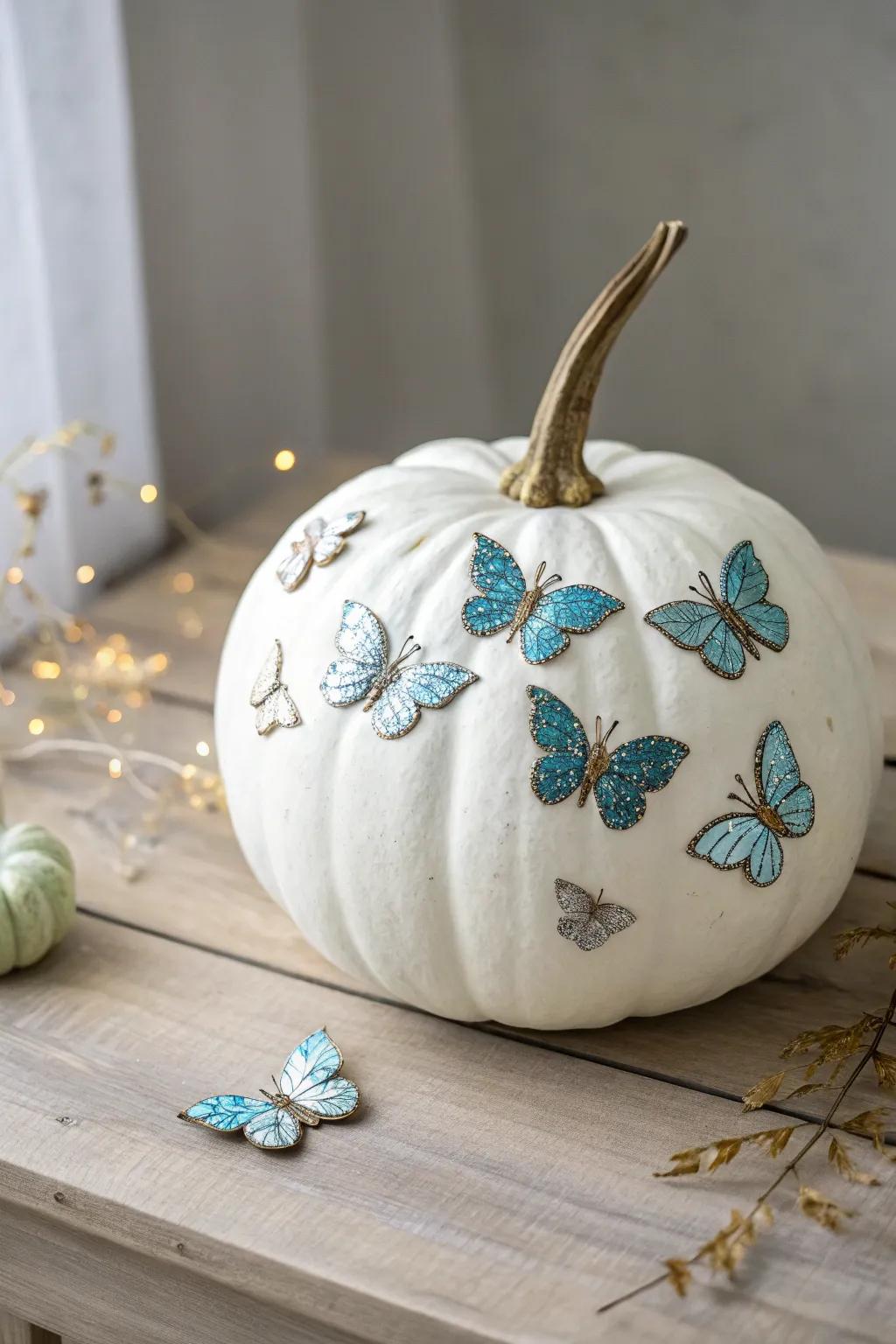 Transform your gourd into a whimsical masterpiece with radiance insects&mdash;simplicity meets enchantment.