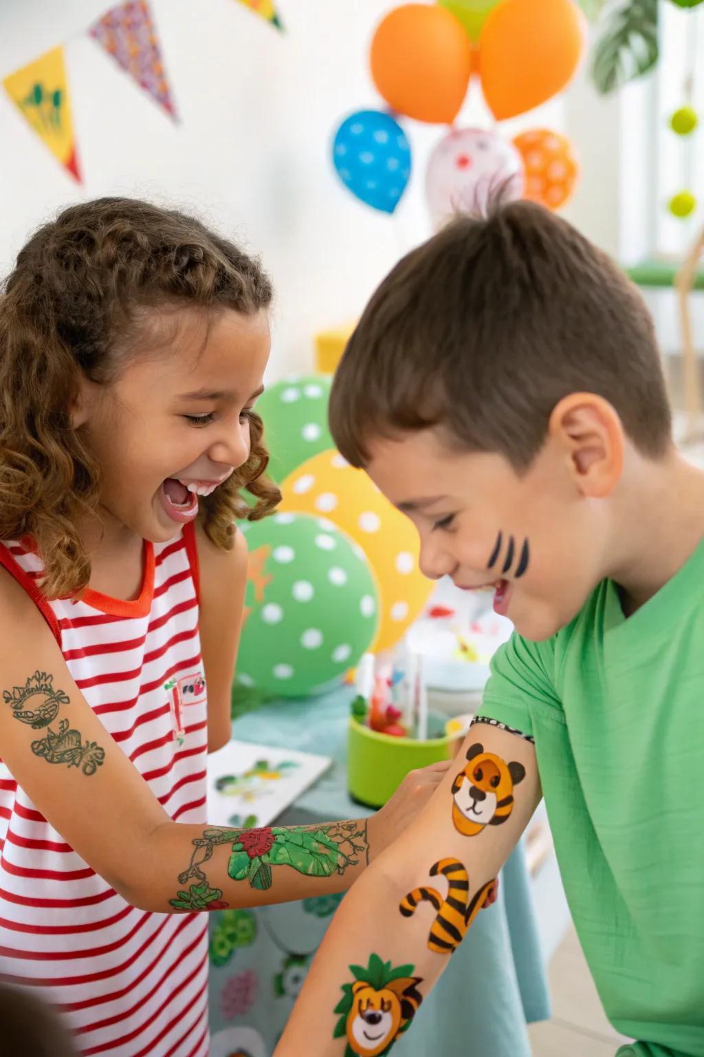 Jungle-themed short-term embellishments infuse enjoyment into the celebration.