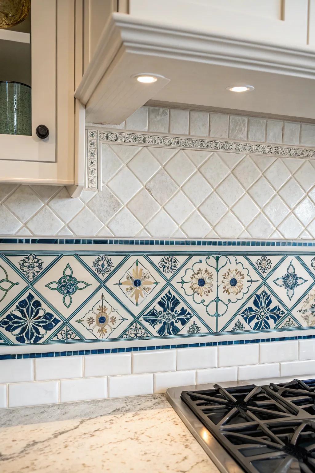 Edges introduce a refined touch to your kitchen's aesthetic.