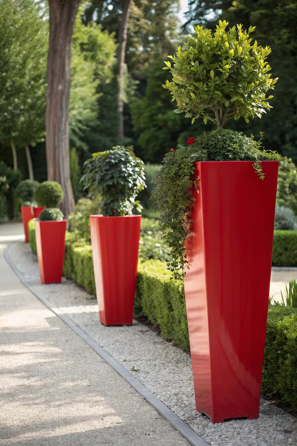 Make a point with strong, opposing colors in your outdoor area.