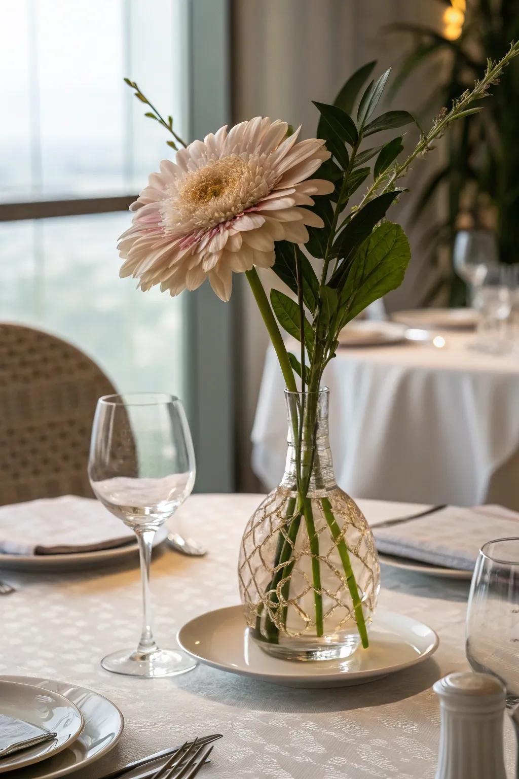 Understated arrangements can be stunning.