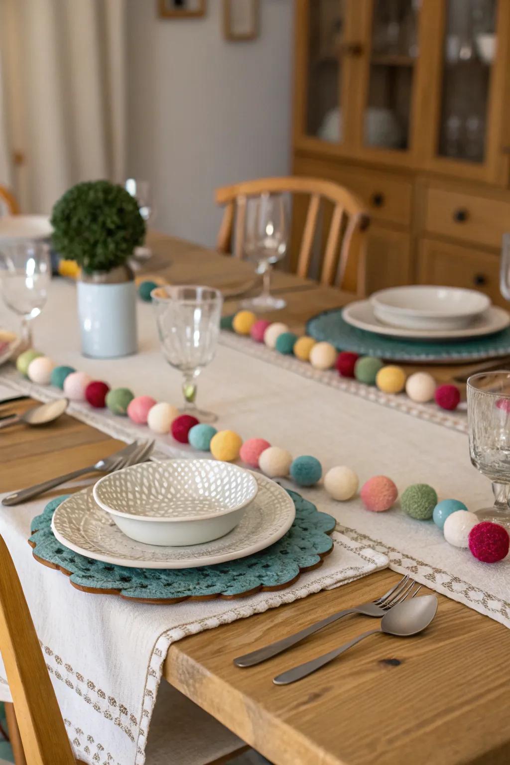 Used as table runners, felt garlands create an eye-catching centerpiece for meals.
