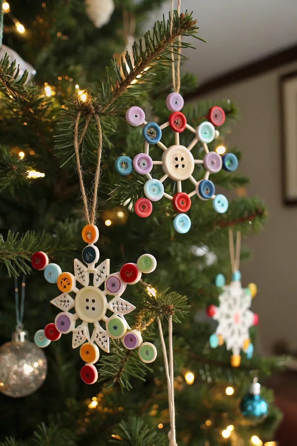 Fun fastener flurry decorations adding old-fashioned charm to the Christmas tree.