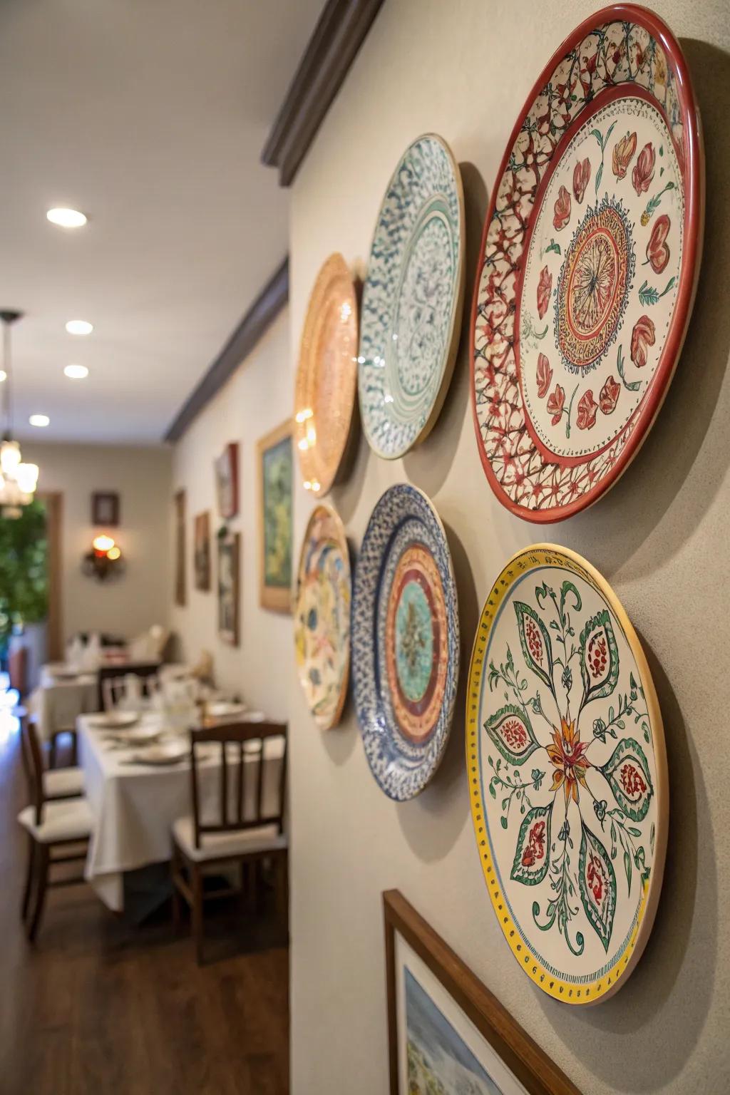Extra large plates make a striking and influential statement.