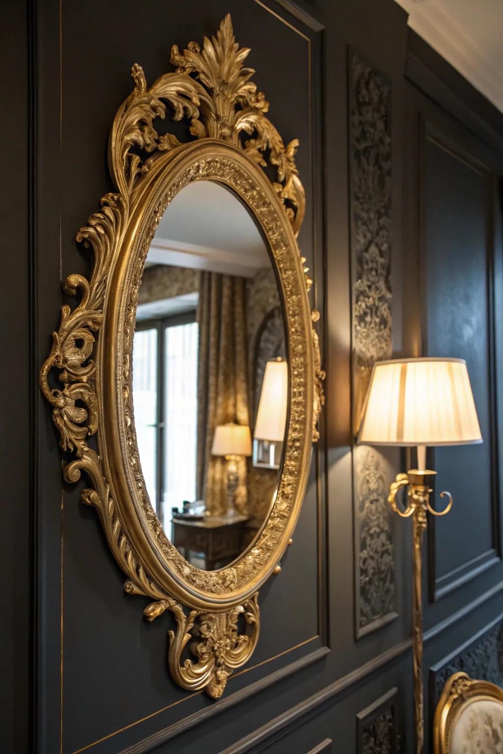 Mirrors that double the drama and elegance.