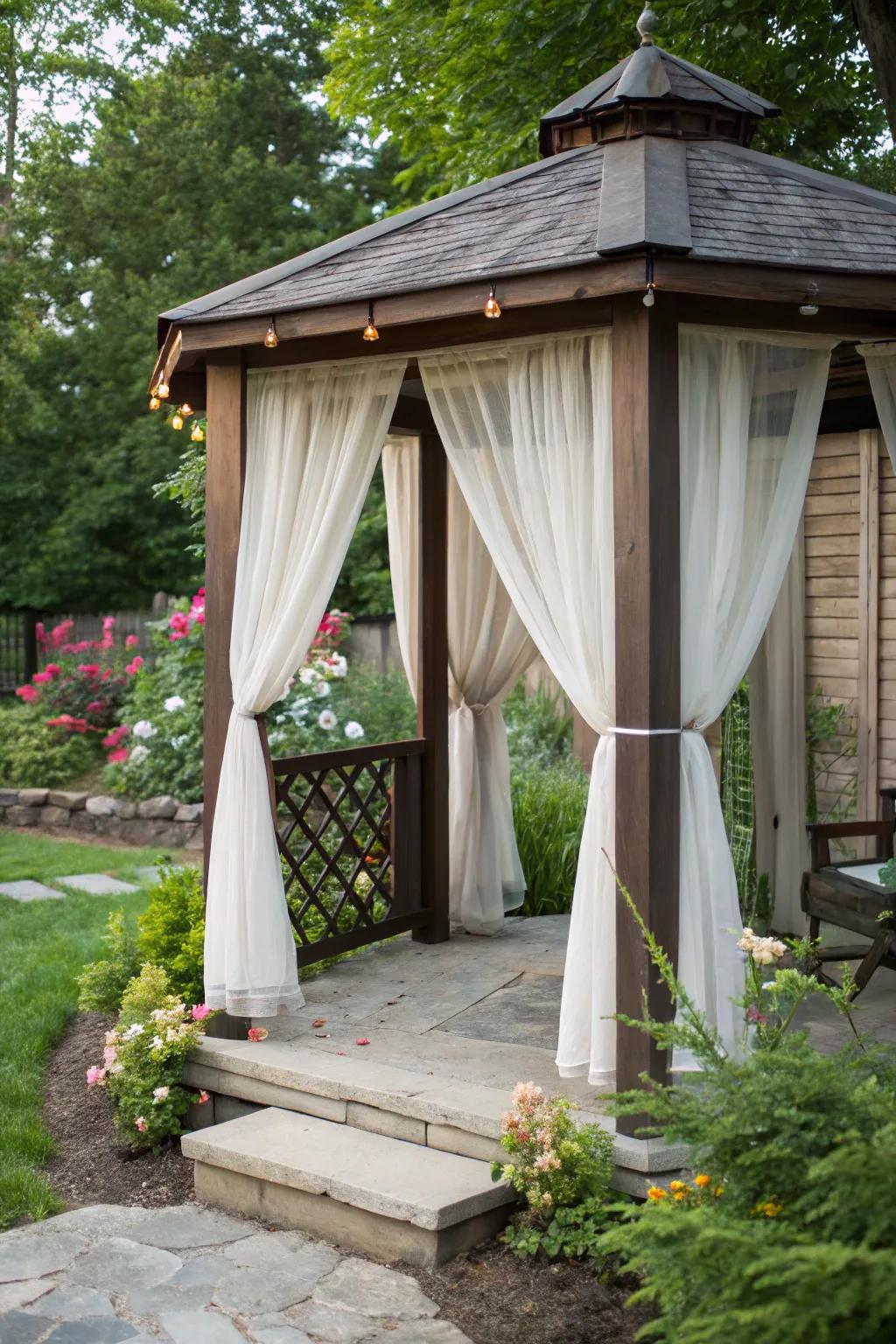 Privacy drapes offer flexibility and seclusion.