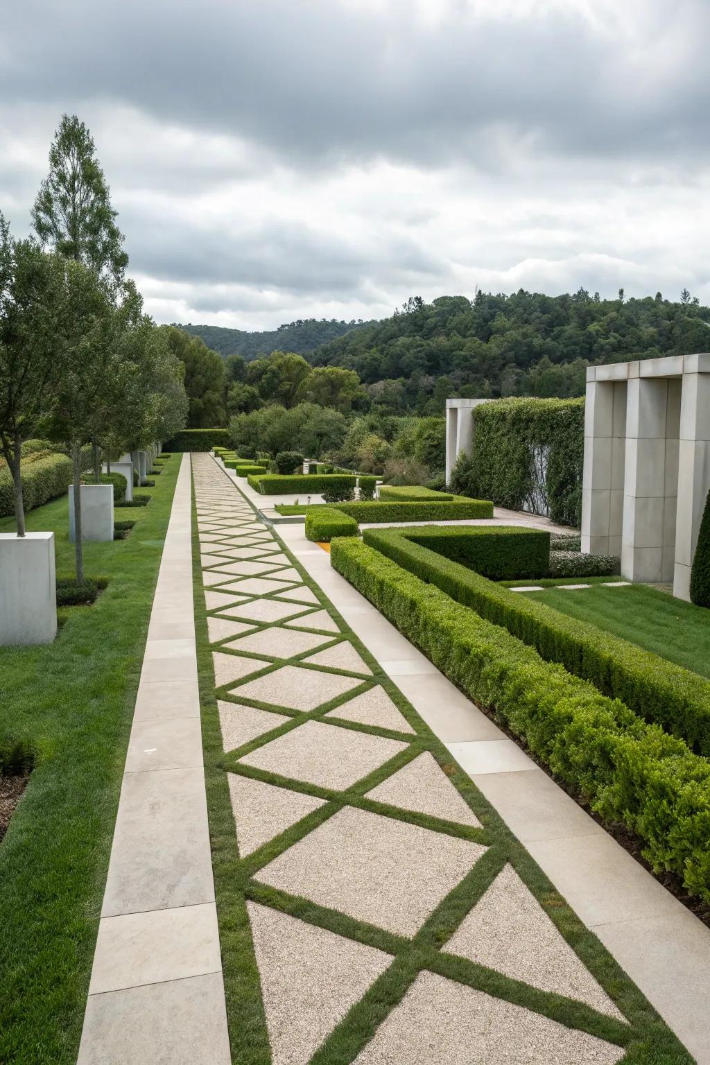 Geometrical paths deliver a chic and modernist aesthetic to any garden.