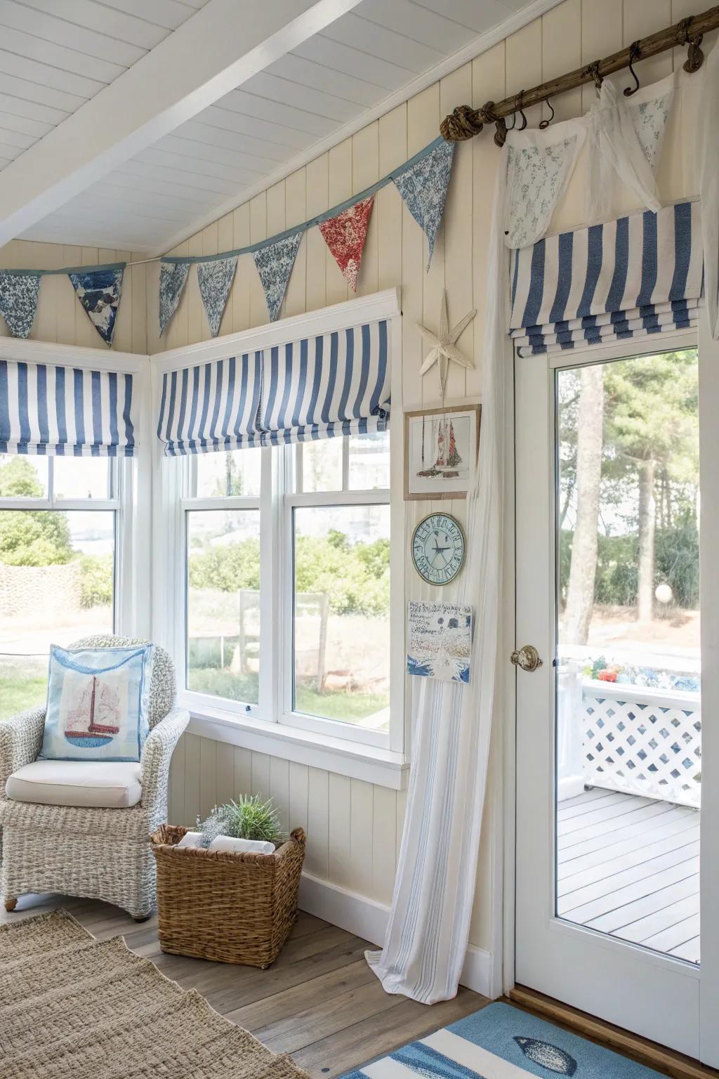 Bring shoreline vibes to your sunroom with maritime valances.