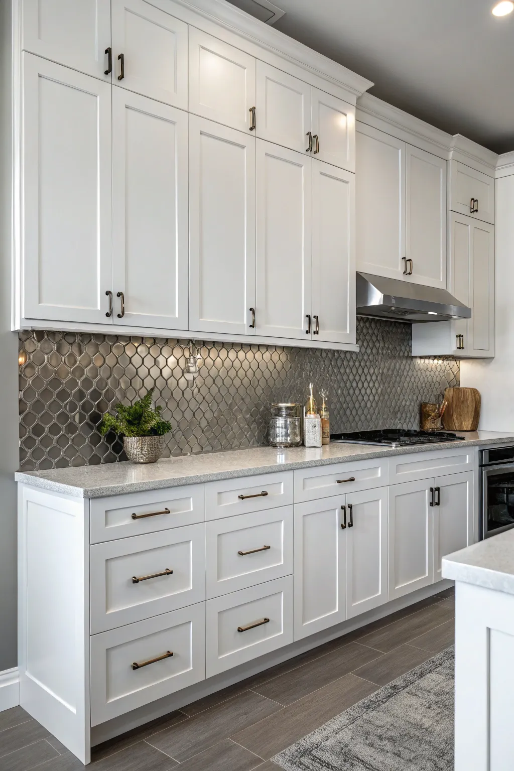 Stunning White Cabinet Backsplash Concepts